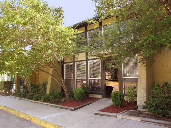 Alexis Park Apartments